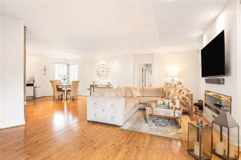 Reception/Kitchen