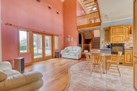 Kitchen/Family Room