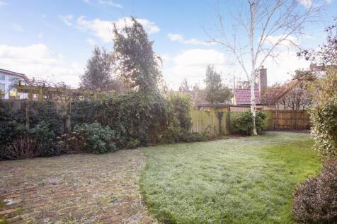 Flat 1, 49 Lebanon P