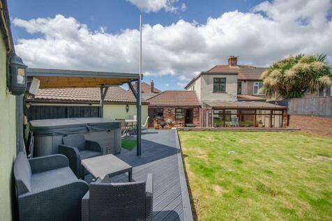 Embassy Walk-087.jpg