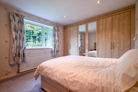 6 Willowdene Gardens (8 of 23).jpg