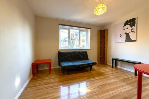 Mornington Road, New Cross, London SE8 photo 4