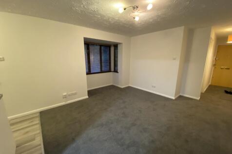 Burgoyne Court, Willow Road photo 3