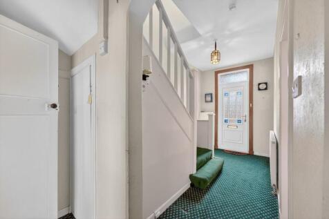 5_7 blackdales avenue_05.jpg