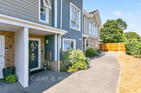 Front External Lifestyle