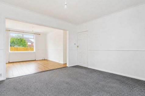 Kirkleatham Lane, Redcar, TS10 photo 4