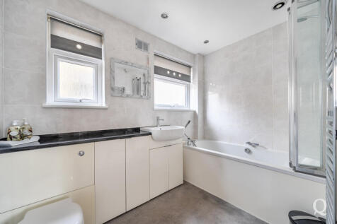 aa52c2a3-4227-48d...