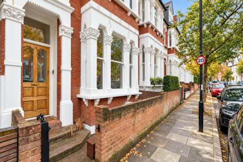 15 Waterlow Road, London photo 2