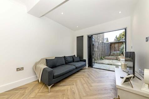 Tudor Road, Hampton photo 3