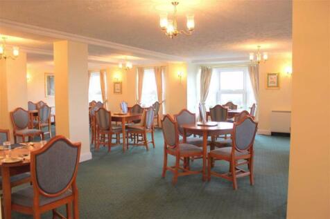 RESIDENTS DINING ROOM/ RESTAURANT
