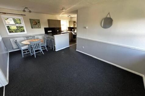 Meadow Brook Close, Madeley, TF7 photo 4