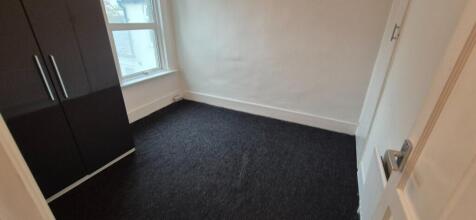 Railway Street, Northfleet, Gravesend, Kent, DA11 photo 5