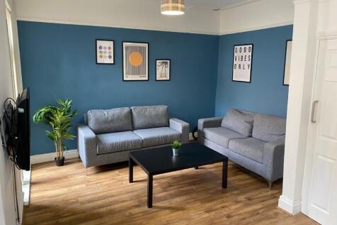 5-bed house on 5 Bed - Egerton Road, Wavertree, L15, £667/mo