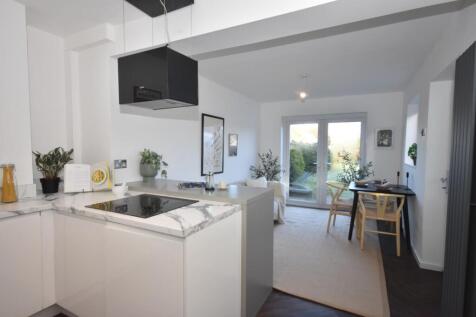Chesterfield, S40 - property photo