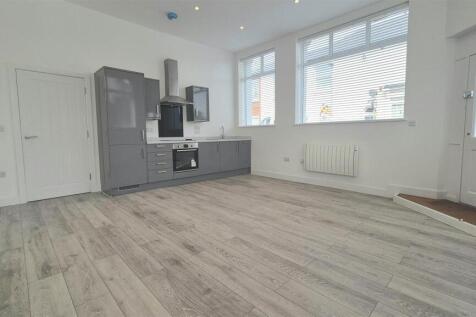 Lounge/Kitchen