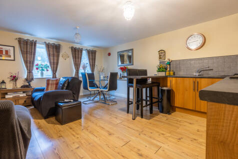 Living Room/Kitch...