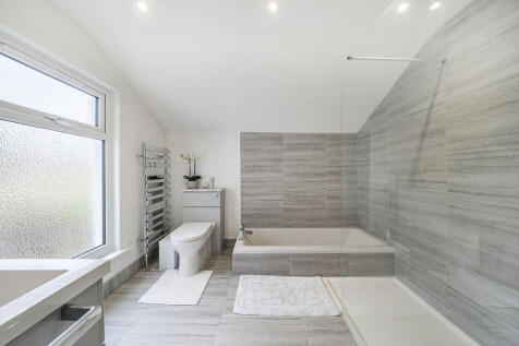 Bathroom angle 1