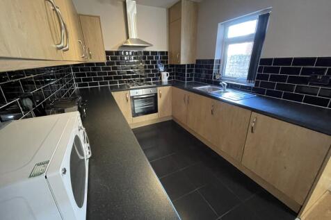 Birstall Road, L6 9AH,  photo 5
