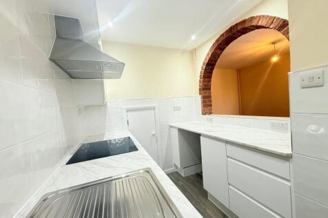 Heron Close, Biggleswade, Bedfordshire, SG18 photo 3