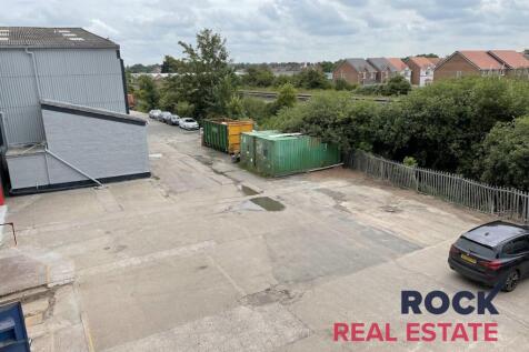 Unit 1 Deva  yard .jpg