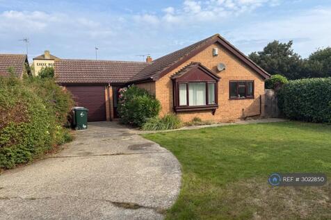 2-bed bungalow on Dymoke Close, Mablethorpe, LN12, £950/mo