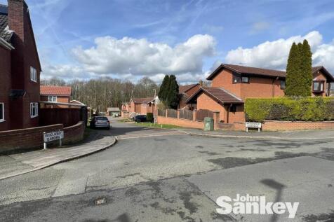 Land Adj Clipstone Dr _2381.jpg