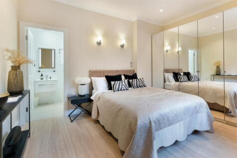 Knightsbridge Luxury  Flat 30, Wellington Court (26).jpg