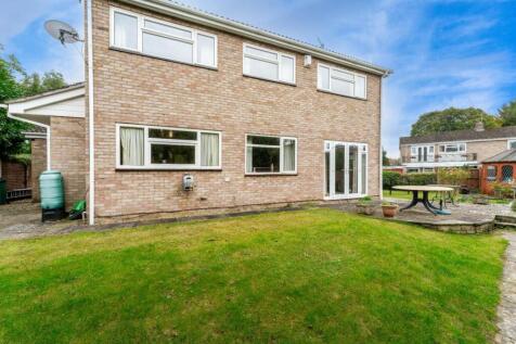 9 Rushmoor Grove, Backwell, BS48 3BW 14.jpeg