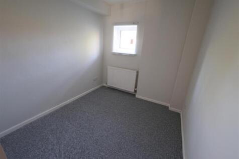 EC Bedroom.JPG