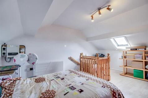 LOFT ROOM