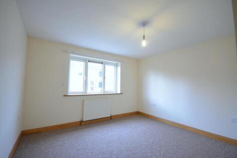 Corinthian Court, West Hill Road, Cowes, PO31 photo 3