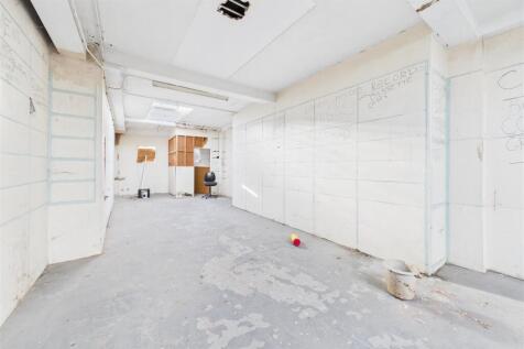 27 Eastover, Bridgwater, Somerset TA6 5AW | Freeho