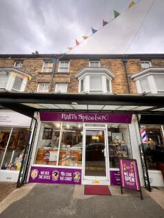 Retail Property (high street) to rent Image 4
