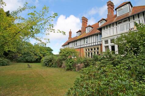 Communal Rear Garden
