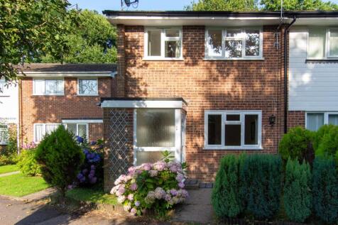 79 Wealden Way - Front.jpg