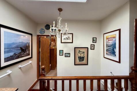 Landing, 2 bedrooms &amp; bathroom