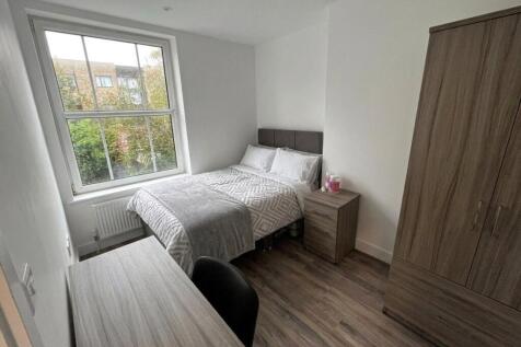 11-bed house on Redland Road, Redland, Bristol, BS6, £7,975/mo