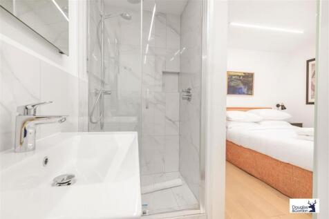 En Suite Shower Room