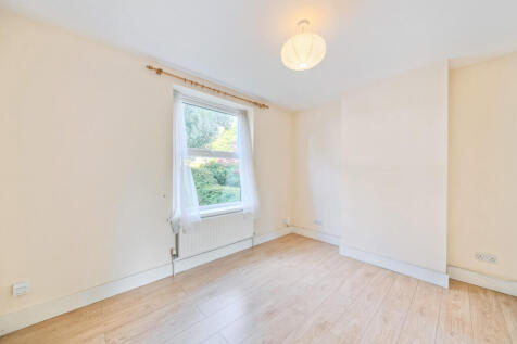 1333835-11-689339...