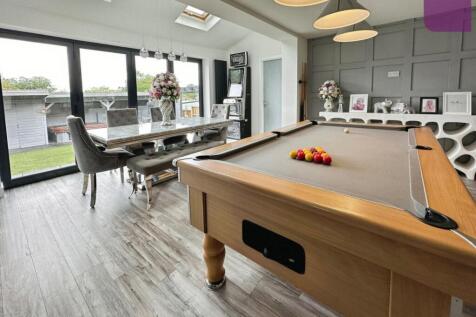 Dining/family area