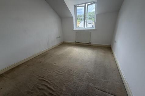 Cranmer Road, BRADFORD photo 5
