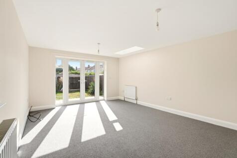 Worthington Road, Dunstable, Bedfordshire, LU6 photo 3