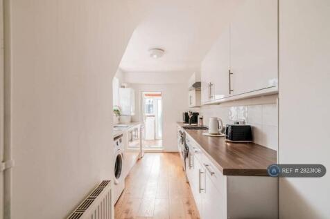 Scott Road, Grays, RM16 photo 4