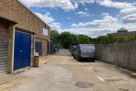 back door and drive.jpg