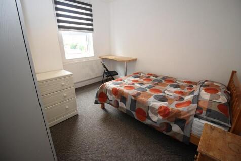 *one room left*6 BED STUDENT HOUSE 25/26 WEST END LINCOLN LN1  photo 4