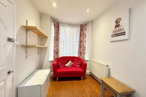 Radford Boulevard, Nottingham photo 3