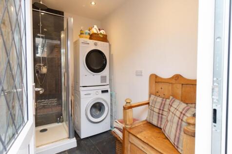 Utility / Shower &amp; Boot Room