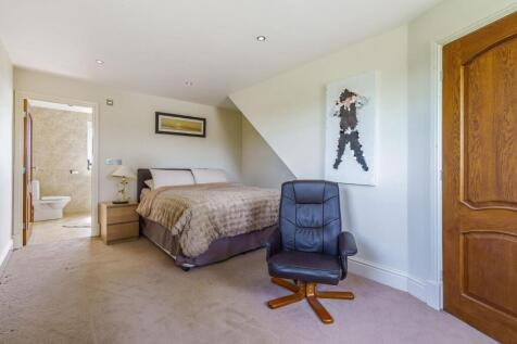 90682_Highfield-House-Cross-Lane  (32)_low.jpg