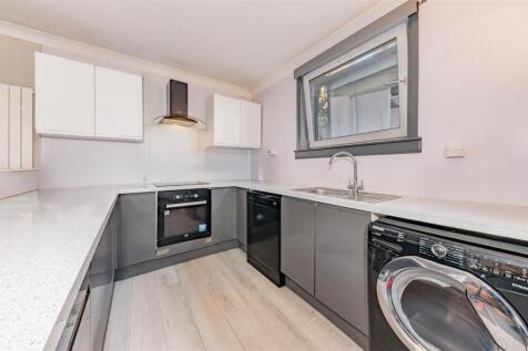 62 Shaftesbury Road Dundee-13.JPG