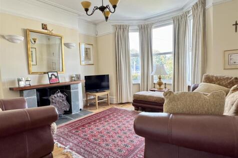 Lounge: